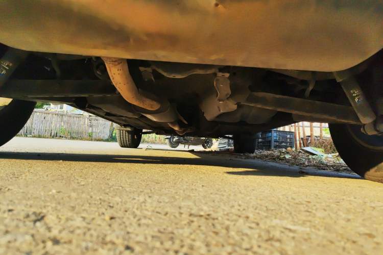 Used Renault Koleos 2010 2.5L Two-Wheel Drive Comfort Version Chassis Rear