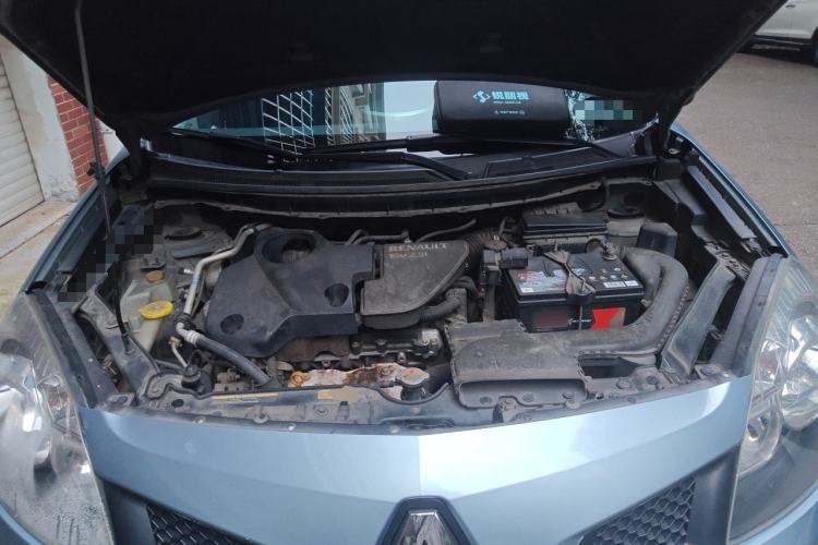 Used Renault Koleos 2010 2.5L Two-Wheel Drive Comfort Version Engine Bay