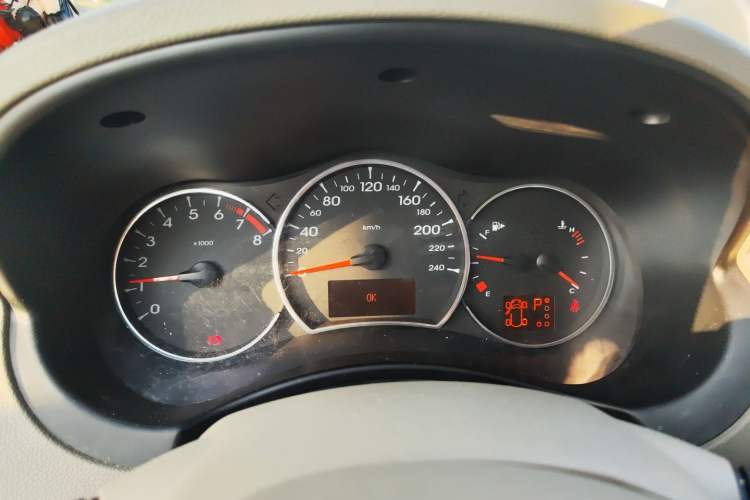 Used Renault Koleos 2010 2.5L Two-Wheel Drive Comfort Version Instrument Cluster