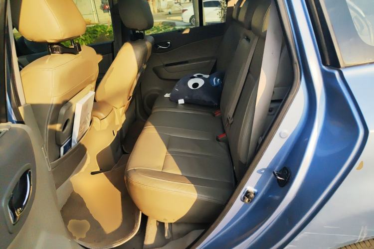 Used Renault Koleos 2010 2.5L Two-Wheel Drive Comfort Version Left Rear Seat