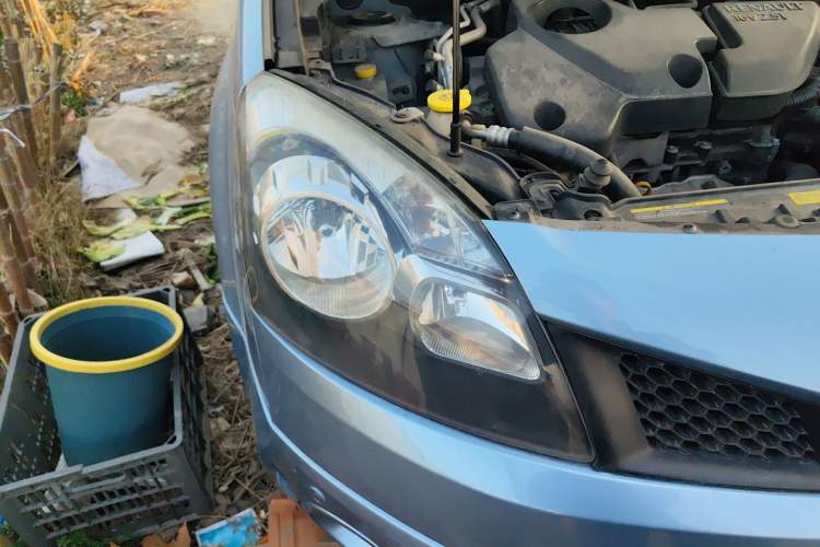 Used Renault Koleos 2010 2.5L Two-Wheel Drive Comfort Version Right Front Headlight
