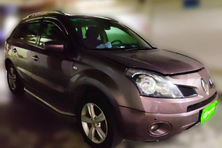 Used Renault Koleos 2010 2.5L Two-Wheel Drive Comfort Version Front Right 45 Deg
