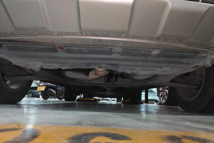 Used Renault Koleos 2010 2.5L 4x4 Comfort Edition Chassis Front