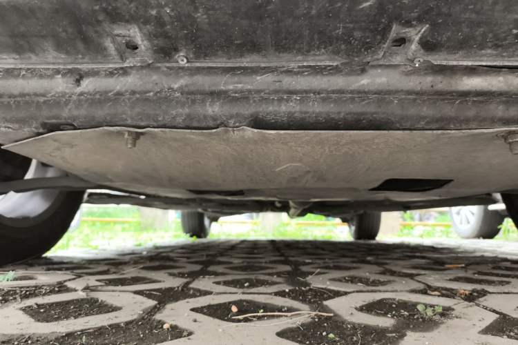 Used Renault Koleos 2010 2.5L 4x4 Luxury Version Chassis Front