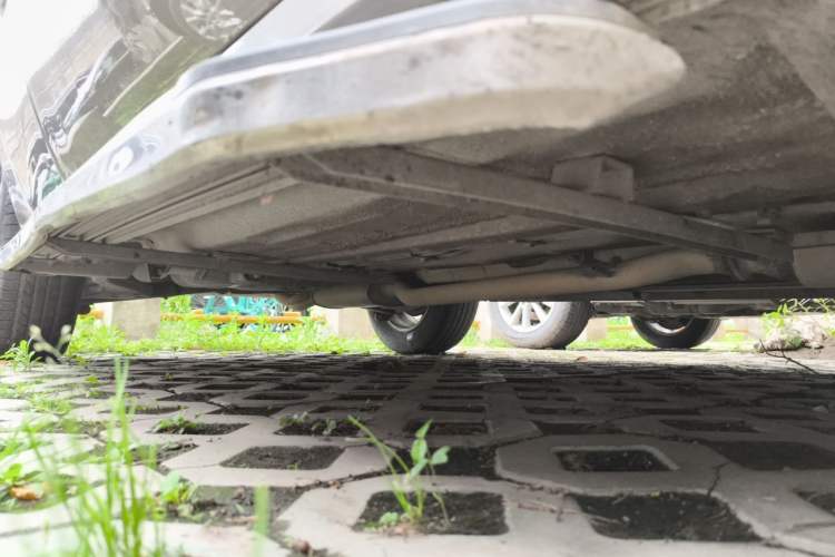 Used Renault Koleos 2010 2.5L 4x4 Luxury Version Chassis Front Right