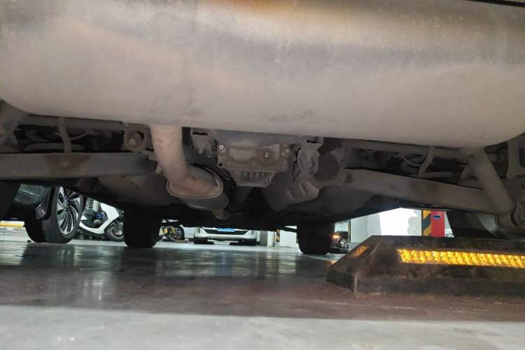 Used Renault Koleos 2010 2.5L 4x4 Comfort Edition Chassis Rear