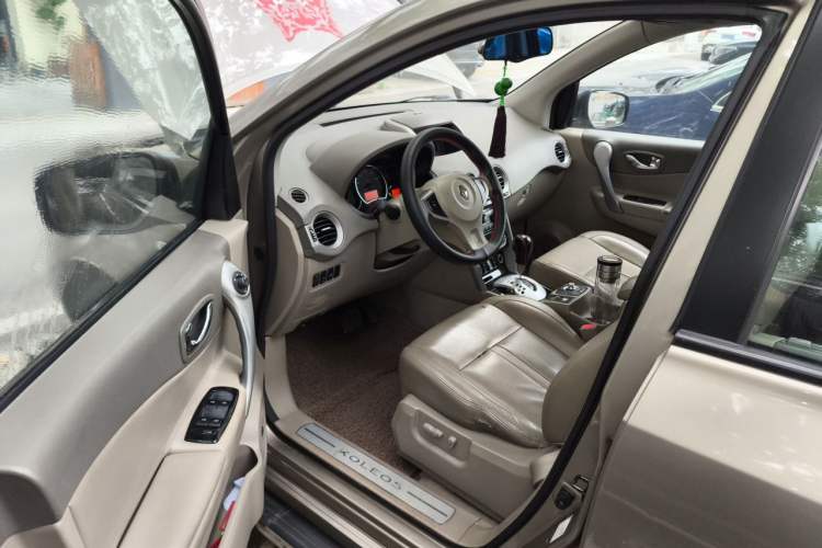Used Renault Koleos 2010 2.5L 4x4 Luxury Version Driver Seat