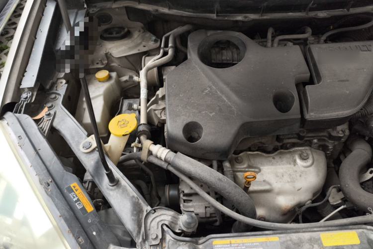 Used Renault Koleos 2010 2.5L 4x4 Luxury Version Engine Bay Right