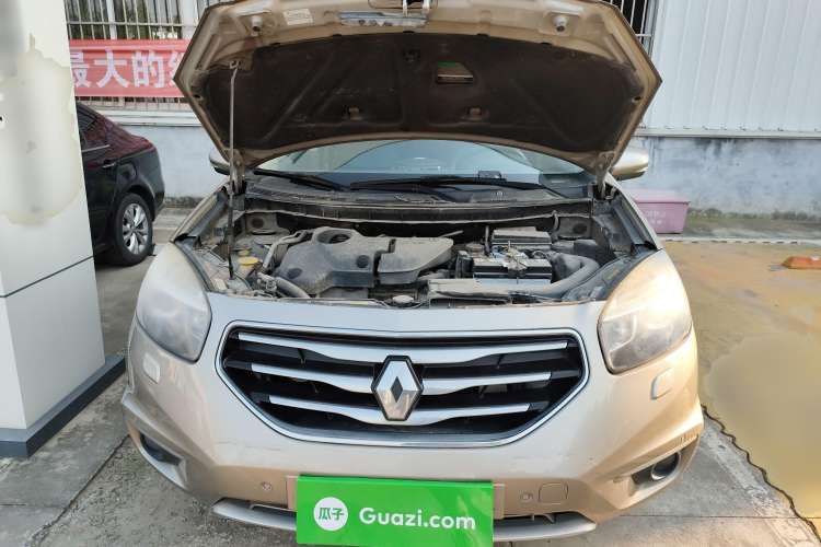 Used Renault Koleos 2010 2.5L 4x4 Luxury Version Engine Bay