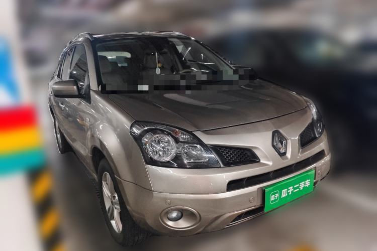 Used Renault Koleos 2010 2.5L 4x4 Comfort Edition Front Right 45 Deg