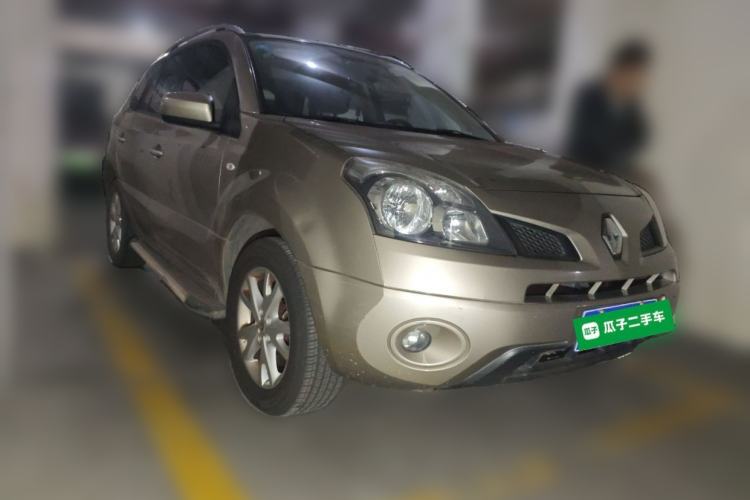 Used Renault Koleos 2010 2.5L Two-Wheel Drive Fashion Edition Front Right 45 Deg