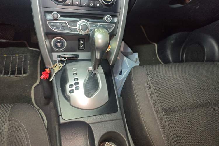 Used Renault Koleos 2010 2.5L Two-Wheel Drive Fashion Edition Gear Lever