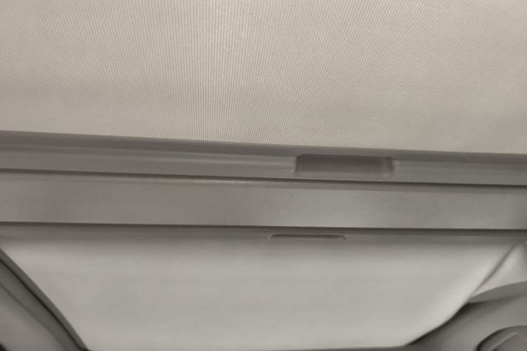 Used Renault Koleos 2010 2.5L 4x4 Luxury Version Headliner