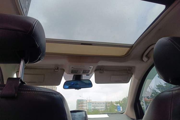 Used Renault Koleos 2010 2.5L Four-Wheel Drive Bose Limited Edition Headliner