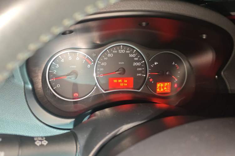Used Renault Koleos 2010 2.5L Two-Wheel Drive Fashion Edition Instrument Cluster