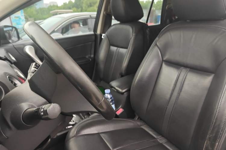 Used Renault Koleos 2010 2.5L 4x4 Luxury Version Left Front Seat