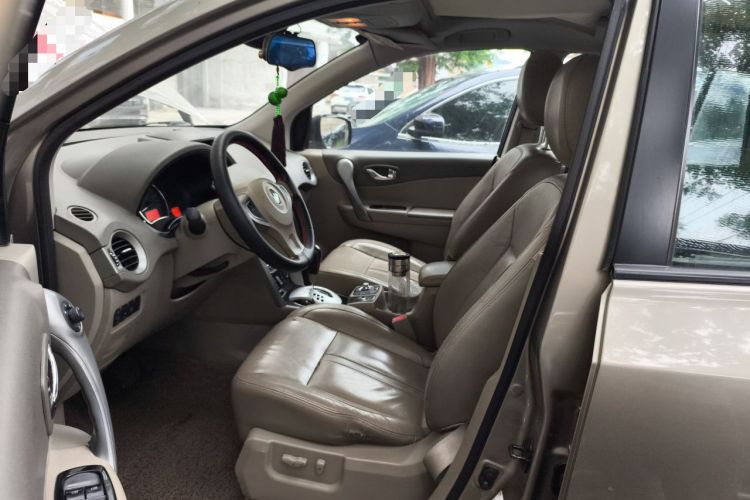 Used Renault Koleos 2010 2.5L 4x4 Luxury Version Left Front Seat