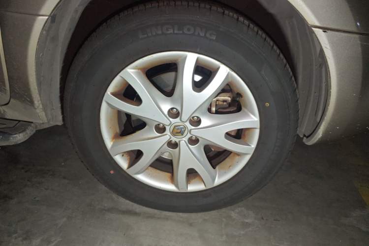 Used Renault Koleos 2010 2.5L Two-Wheel Drive Fashion Edition Right Front Wheel Hub
