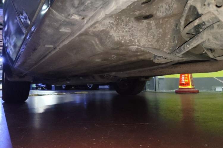 Used Renault Koleos 2010 2.5L 4x4 Luxury Version Chassis Rear Left