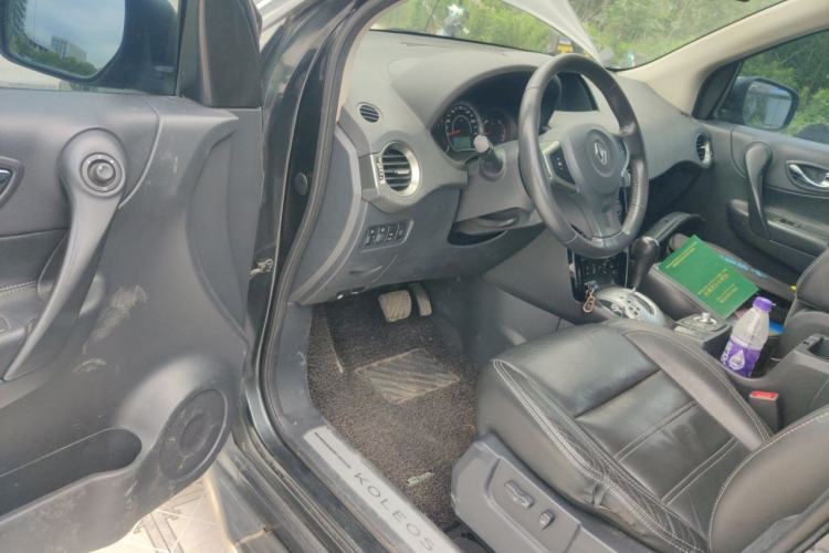 Used Renault Koleos 2010 2.5L 4x4 Comfort Edition Driver Seat