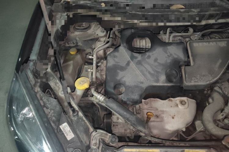 Used Renault Koleos 2010 2.5L 4x4 Comfort Edition Engine Bay Right