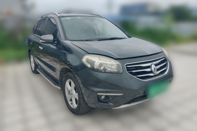 Used Renault Koleos 2010 2.5L 4x4 Comfort Edition Front Right 45 Deg