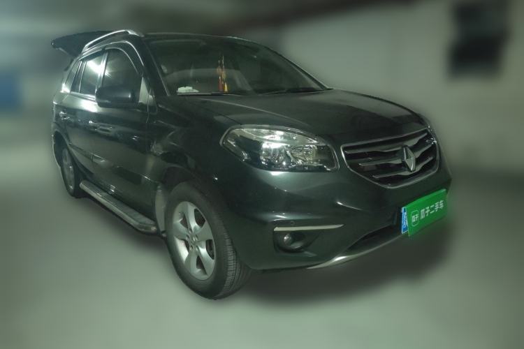 Used Renault Koleos 2010 2.5L 4x4 Comfort Edition Front Right 45 Deg