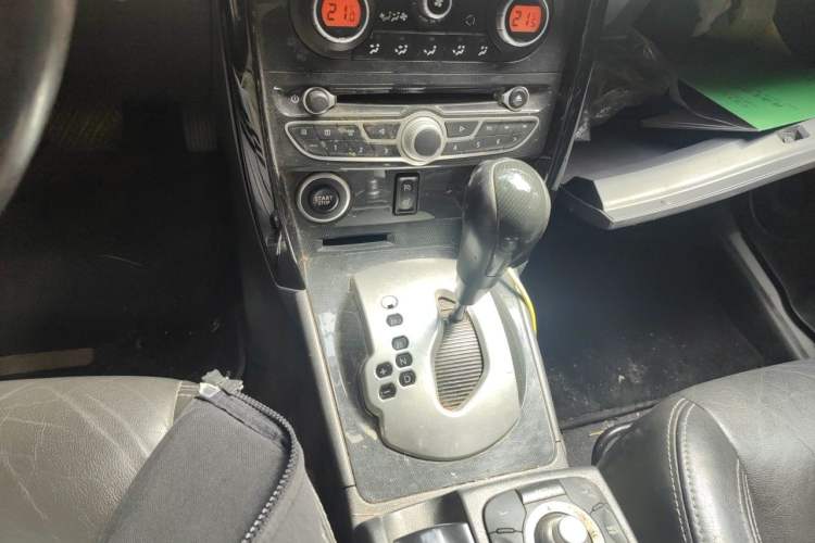 Used Renault Koleos 2010 2.5L Two-Wheel Drive Comfort Version Gear Lever