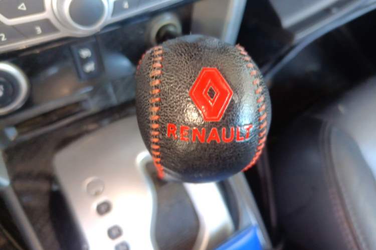 Used Renault Koleos 2010 2.5L Two-Wheel Drive Comfort Version Gear Lever
