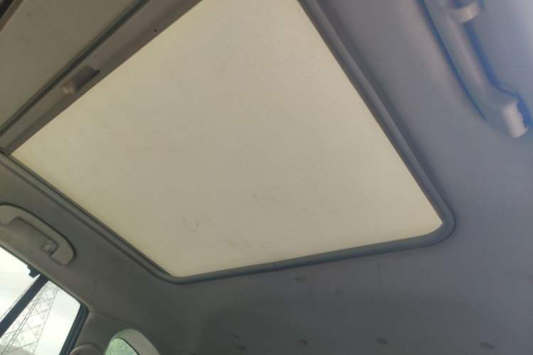 Used Renault Koleos 2010 2.5L 4x4 Comfort Edition Headliner