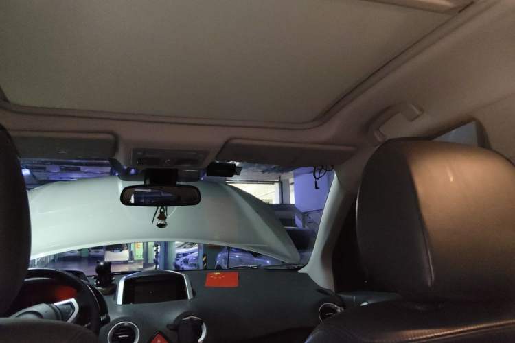 Used Renault Koleos 2010 2.5L 4x4 Luxury Version Headliner