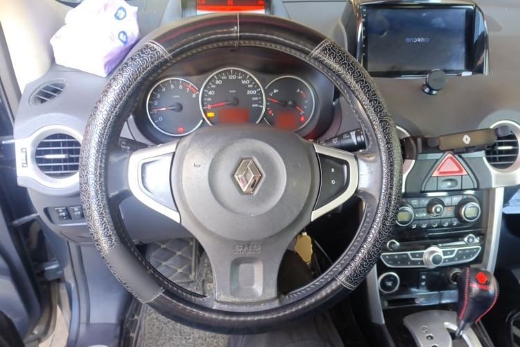 Used Renault Koleos 2010 2.5L Two-Wheel Drive Comfort Version Steering Wheel