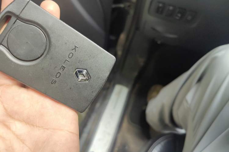 Used Renault Koleos 2010 2.5L Two-Wheel Drive Comfort Version Vehicle Key