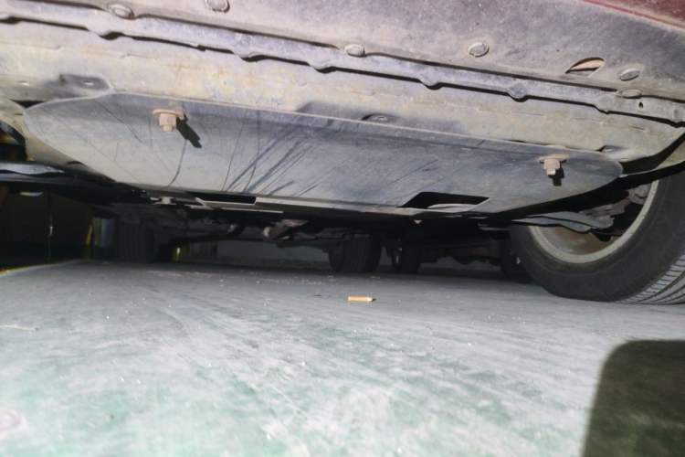 Used Renault Koleos 2010 2.5L Two-Wheel Drive Comfort Version Chassis Front