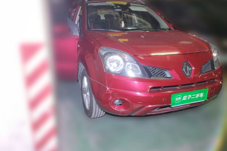 Used Renault Koleos 2010 2.5L Two-Wheel Drive Comfort Version Front Right 45 Deg