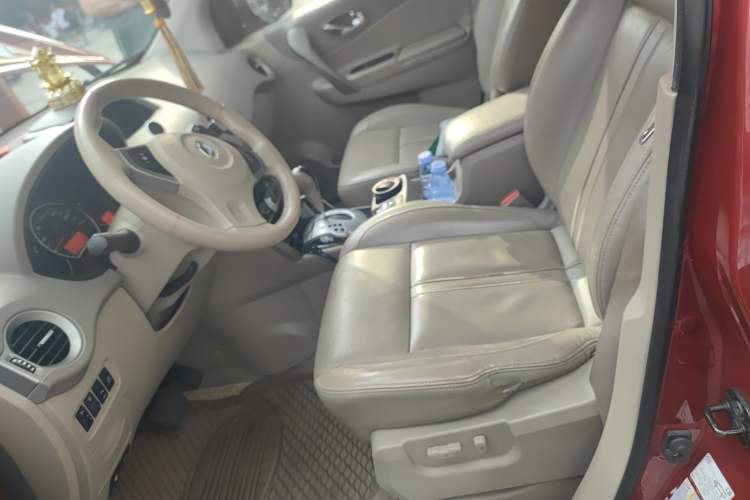 Used Renault Koleos 2010 2.5L 4x4 Comfort Edition Left Front Seat