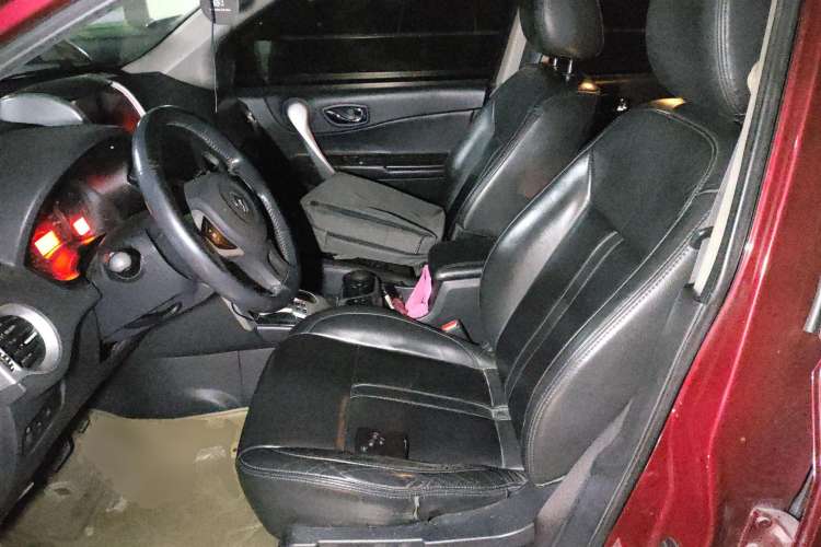 Used Renault Koleos 2010 2.5L 4x4 Luxury Version Left Front Seat