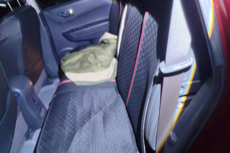 Used Renault Koleos 2010 2.5L Two-Wheel Drive Comfort Version Left Rear Seat