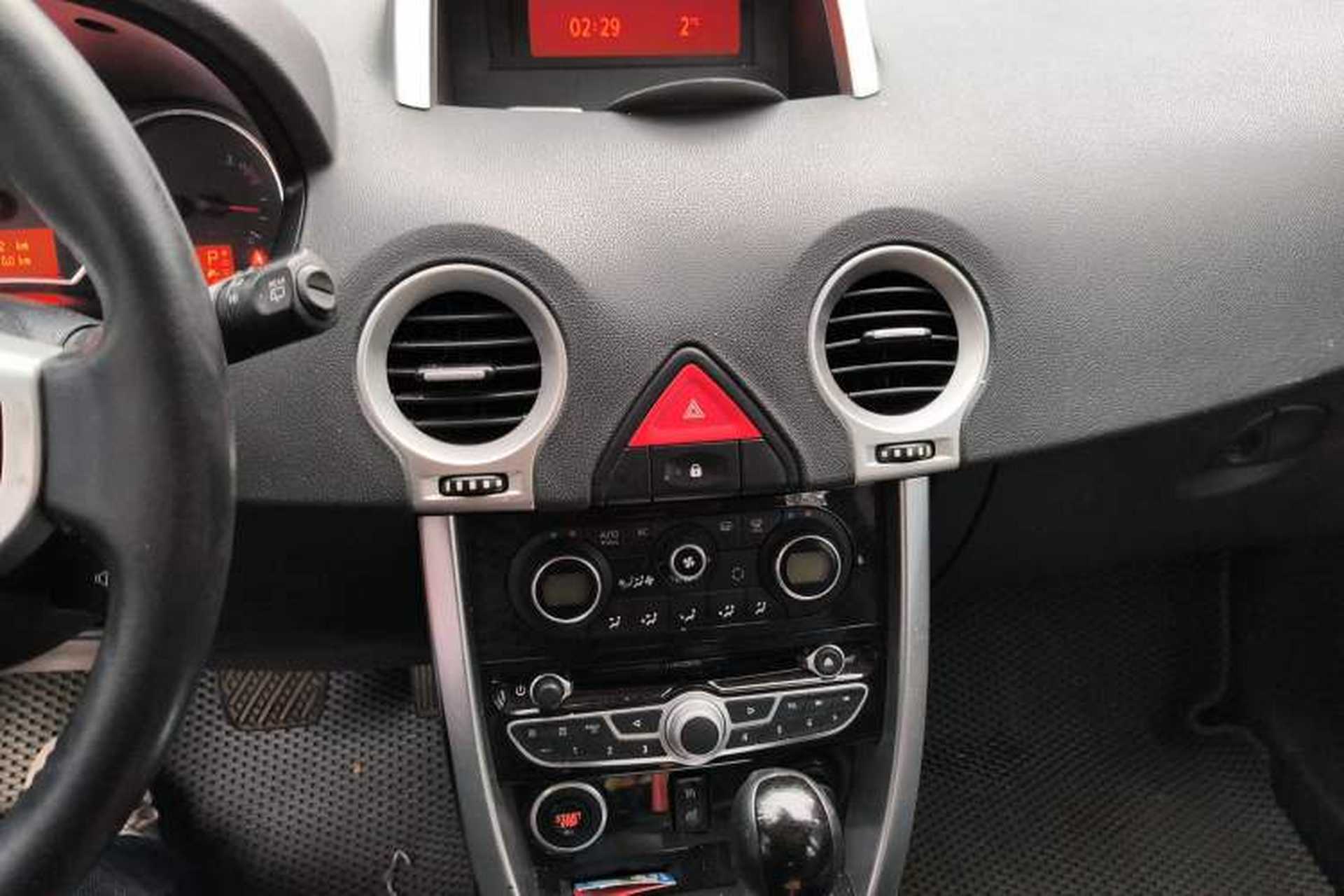 Used Renault Koleos 2010 2.5L Two-Wheel Drive Comfort Version Audio And AC Panel
