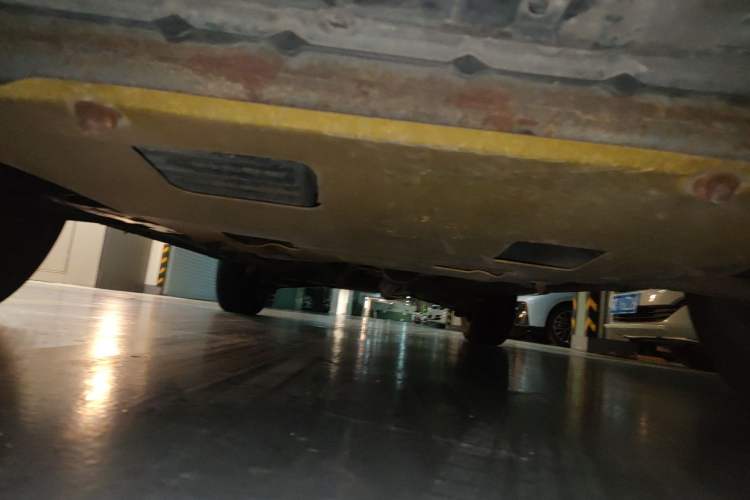 Used Renault Koleos 2010 2.5L Two-Wheel Drive Comfort Version Chassis Front