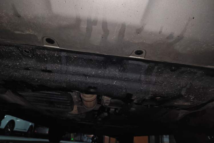 Used Renault Koleos 2010 2.5L 4x4 Comfort Edition Chassis Front