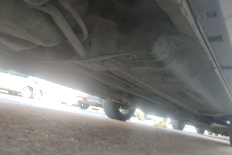Used Renault Koleos 2010 2.5L 4x4 Comfort Edition Chassis Rear Right