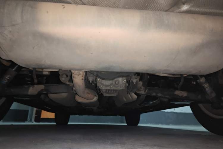 Used Renault Koleos 2010 2.5L 4x4 Comfort Edition Chassis Rear