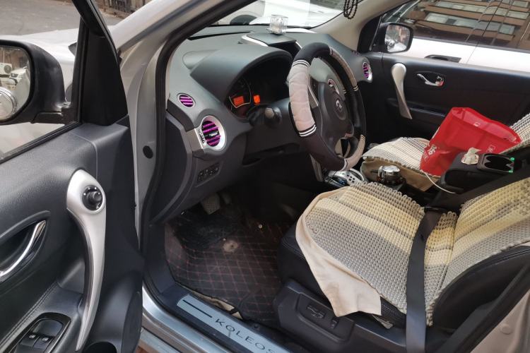 Used Renault Koleos 2010 2.5L 4x4 Comfort Edition Driver Seat