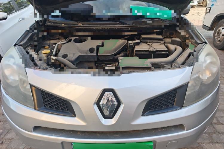 Used Renault Koleos 2010 2.5L Two-Wheel Drive Fashion Edition Engine Bay