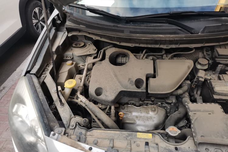 Used Renault Koleos 2010 2.5L 4x4 Comfort Edition Engine Bay Right