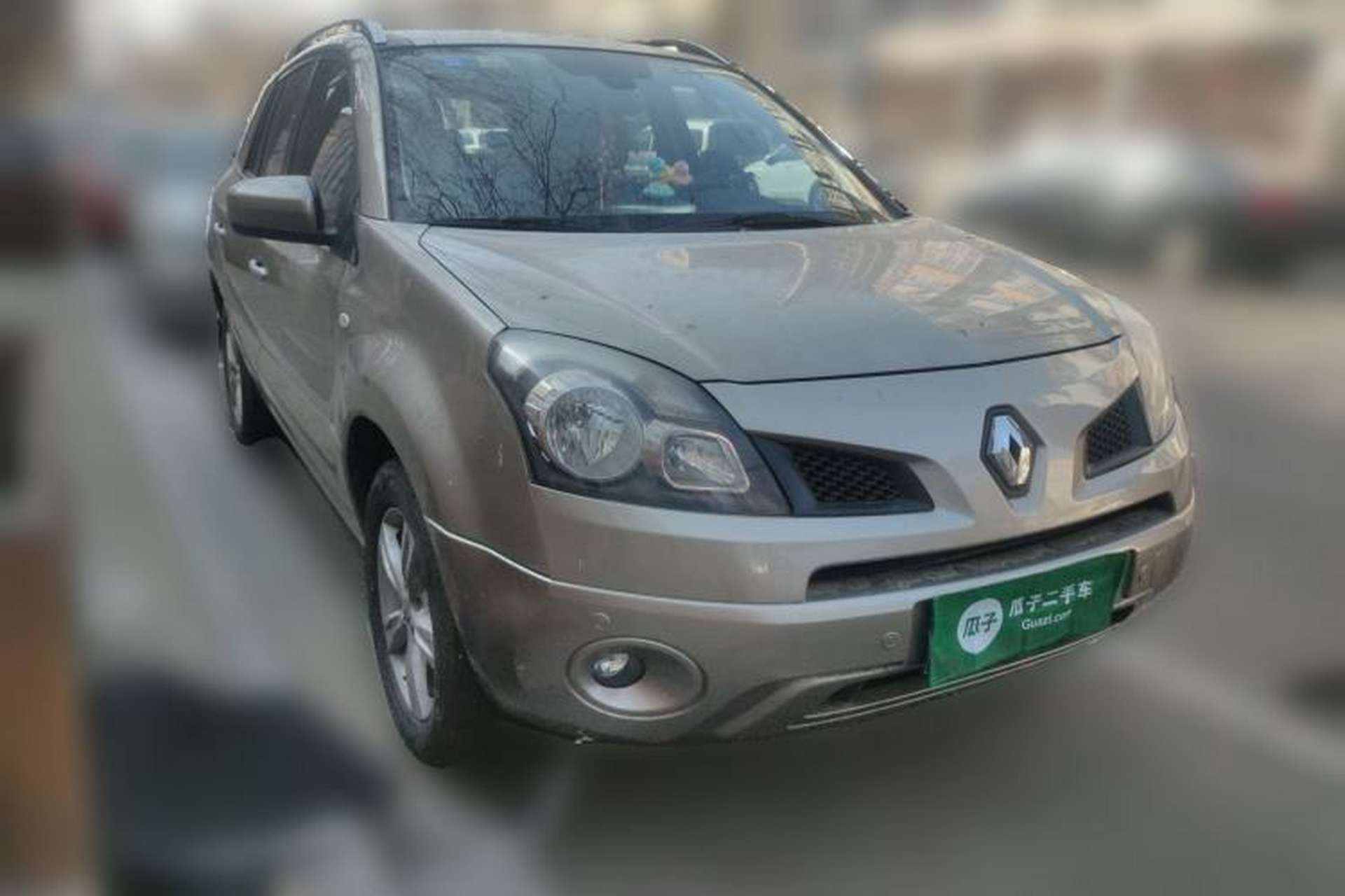 Used Renault Koleos 2010 2.5L 4x4 Comfort Edition Front Right 45 Deg