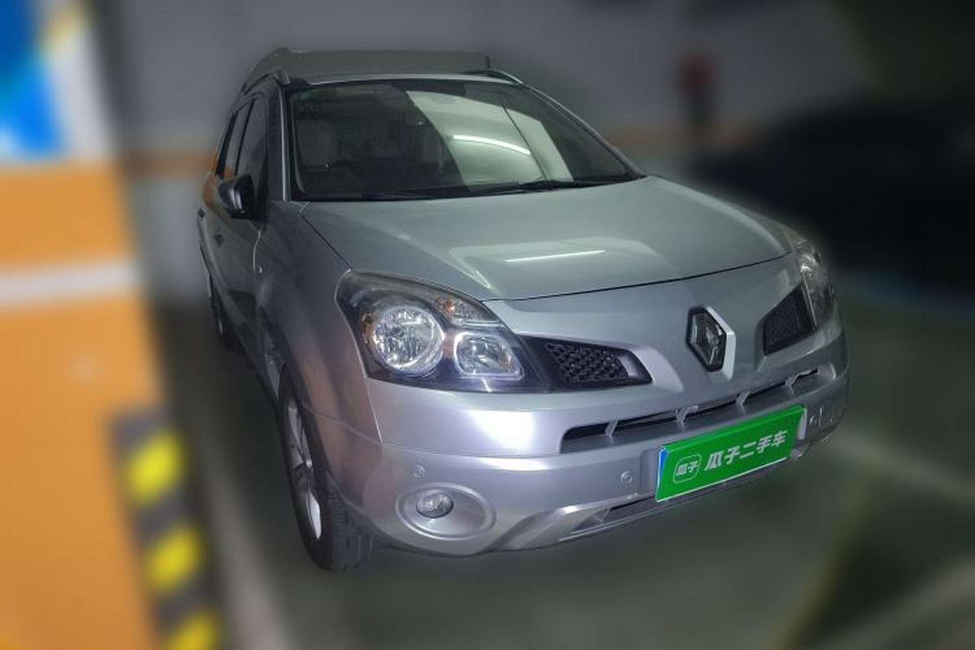 Used Renault Koleos 2010 2.5L 4x4 Comfort Edition Front Right 45 Deg