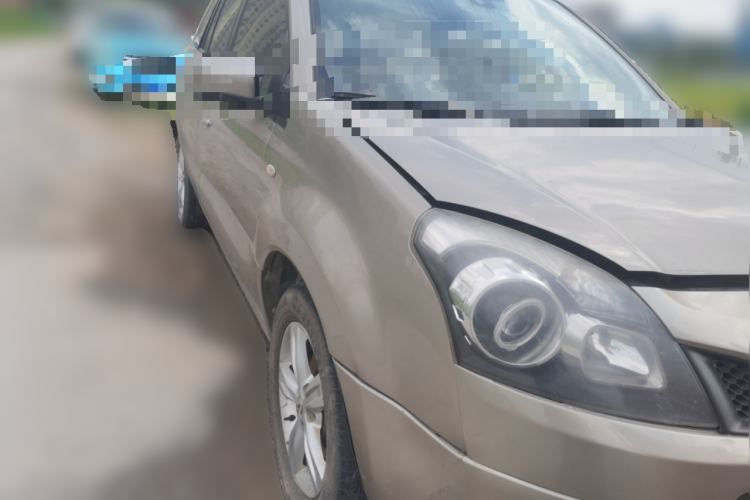 Used Renault Koleos 2010 2.5L 4x4 Comfort Edition Front Right 45 Deg
