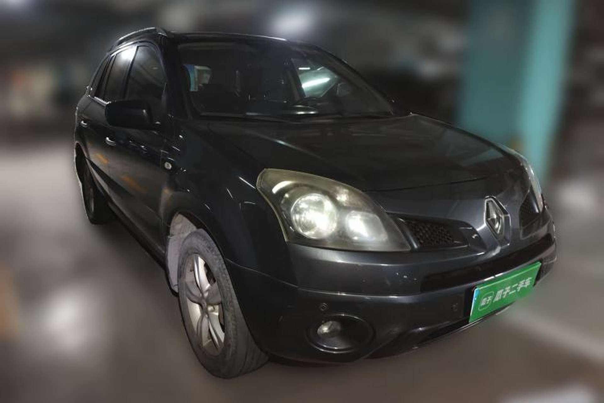 Used Renault Koleos 2010 2.5L 4x4 Comfort Edition Front Right 45 Deg
